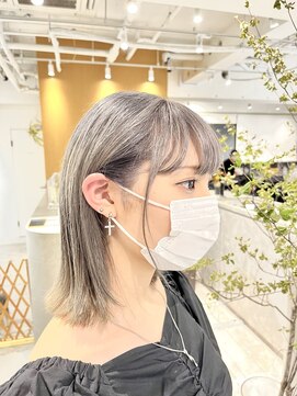 エイト新宿店(EIGHT shinjuku) 透明感グレージュ