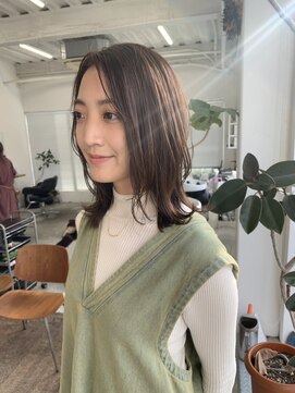 フィル(fil) レイヤーミディ／シアーベージュ