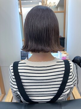 リュクスバトーバイトリコ 船橋南口店(Luxe BATEAU by tricot) 艶感外はねボブ/20代30代40代