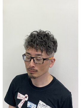 レオンOK メンズベリーショートスパイラル系パーマ