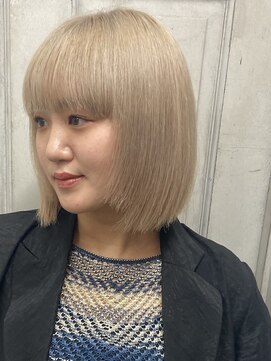 ネロ ヘアデザイン(Nero hair design) ホワイトベージュ