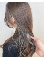 ヘアーアンドメイク ドレス(DRESS)&nbsp;オレンジ色消しハイライト＆イヤリングカラー