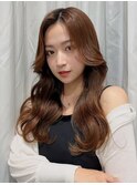 ベージュカラー/韓国ヘア／レイヤー／くびれヘア／透け感カラー
