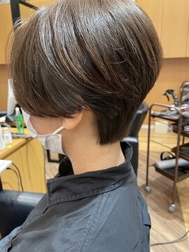 ウィールールピヴォクロス(WE RULE pivot cross) ハンサムショート