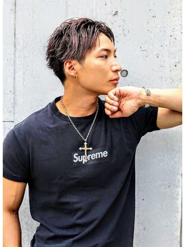 ソーホーニューヨーク ギンザ(SOHO NEW YORK GINZA) センターパートショート 眉毛 スキンフェード 【SOHO銀座】