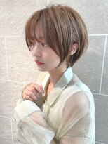 ロット 横浜(lot)&nbsp;小顔丸みショート/くびれヘア/ふんわり大人ショート[横浜駅]