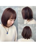 丸みのあるミディアムレイヤー×春のラベンダーグレージュ