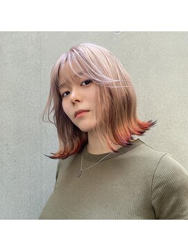 ヴァーディ オモテサンドウ(Vardy omotesando) 裾カラー・キツネカラー・オレンジカラー