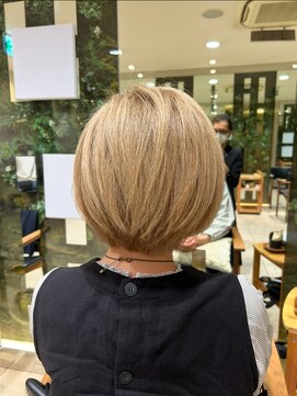 リハイド(ReHyd) 大人可愛いマッシュショート