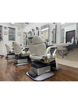 「気持ちいい」とリピーター多数のヘッドスパ★頭皮の汚れをスッキリ落とし、髪の土台を整える！