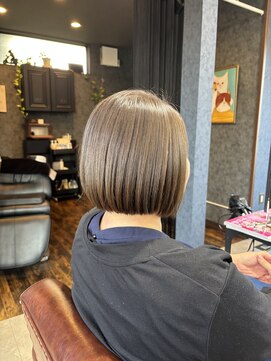 フーガ(Fugue) ショートボブ/アッシュカラー/30代/40代/50代/大人女性