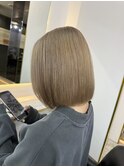 アッシュベージュカラー.ボブスタイル