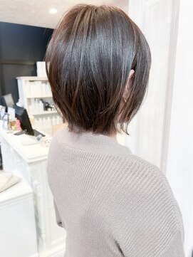 キャアリー(Caary) 福山Caary20代30代40代50代60代ショートボブ小顔補正立体カット