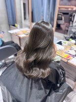 ルピ バイ リー(LUPI by Lee)&nbsp;ブリーチ無しWカラーで透明感たっぷりオリーブグレージュ