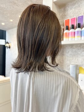 キャアリー(Caary) 福山市美容室Caary透明感カラー青みブラウングレージュカラー