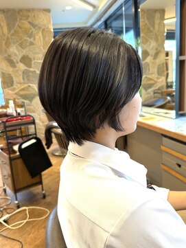 オアシスアヴェダ(OASIS AVEDA) 丸みショート