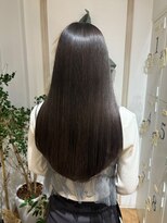 メルク ユニ(merc.uni)&nbsp;11.23暗めグレージュでつくる大人のツヤ髪に◎