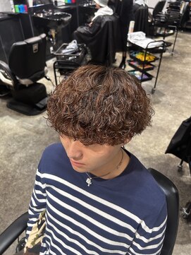 ボルド(MEN'S HAIR SALON BORDO) ブラウン波巻きシャドウ
