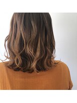 ジーニーズフォーシーズン (jenies4season)&nbsp;外ハネミディアムボブ