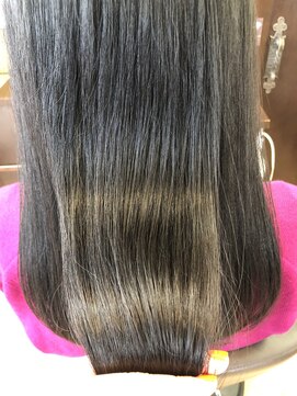 ミリュウ(Milieu) 艶のあるしっとりまとまる髪に