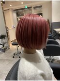 ピンク×ショートボブ