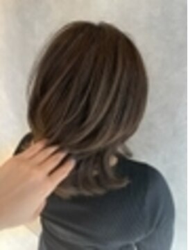 アイディール(:ideal) 20代30代40代☆シークレットハイライト☆ミディアムウルフ