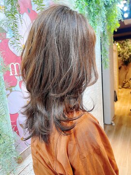 ミッシェル アフロート(michelle afloat) 10代20代30代40代50代60代ひし形くびれレイヤーもCカーブカット