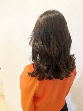 アンビ(ambi) ミディボブ