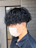 アビー(ABEY)&nbsp;ツイストスパイラルパーマ刈り上げマッシュブルーブラックカラー