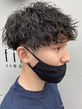 リット バイ フィフス 鹿児島中央駅店(Lit. by fifth) 波巻きスパイラルパーマメンズマッシュツーブロックメンズパーマ