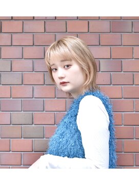 ウィローズ(WILLOW'S) ショートウルフ×ハイトーン×レイヤーボブ  20代30代40代