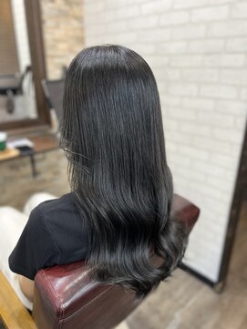 アトリエナガノ(atelier nagano) ニュアンスカラー/センターパート/ツヤ髪スタイル/ブルージュ