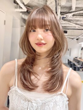 アビー(ABBEY3) レイヤーカットミディアムレイヤー顔周りレイヤーハッシュカット