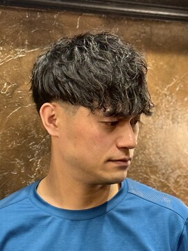 銀座 シノ 灯(shino HANARE) 【シャドウパーマ】テーパーフェード