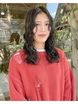 コンビネーション(combination)&nbsp;ミディアムパーマロングパーマスパイラルパーマくせ毛風パーマ