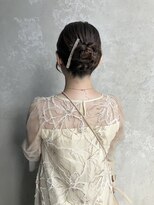 コトナ(kotona)&nbsp;【上品シニヨンヘアアレンジ】お呼ばれヘア結婚式ヘアカチモリ