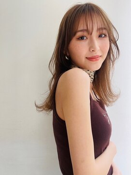 オモチャ(OMOCHA) 揺れる毛先で魅せる透明感スタイル