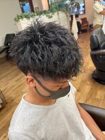 バーバーショップテト(barber shop tete) 前下がりツイストスパイラル