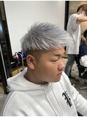 スーツ短髪ツーブロック束感モテる黒髪シークレットパーマ流行