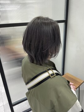 フェリア 松山(Feria) 【Feria松山】透明感×シルバーグレー‐相原愛梨‐