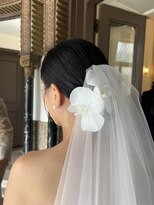 エメティ(Aimerty)&nbsp;下めシニョン