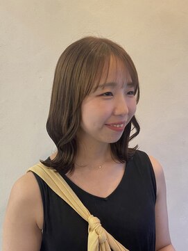 トワ(toi) サンドベージュ/ブリーチなしダブルカラー/横浜