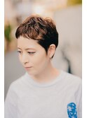 大人ピクシーショートでクール女子