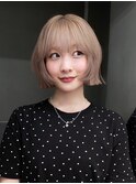 おくれ毛前髪韓国ヘアカットブロンドショートボブ_ba558742