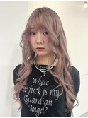 ピンクベージュ