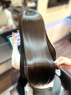 正真正銘の艶髪へ。髪質改善縮毛矯正