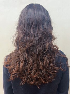 トオ(TOH) くるくるウェーブパーマロングパーマホットパーマデジタルパーマ