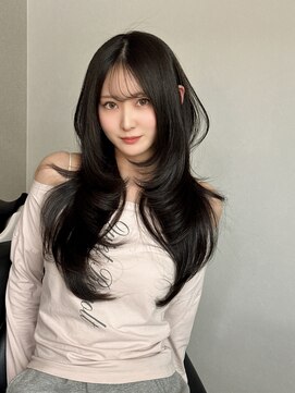 ヴェイ(VEYY.) オリーブグレージュ/レイヤーカット