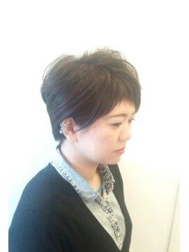 ヘアーアンドメイク ルシア(hair&make Lucia) 夏目三久風ショート