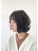 ガーリーなダークグレーボブ
